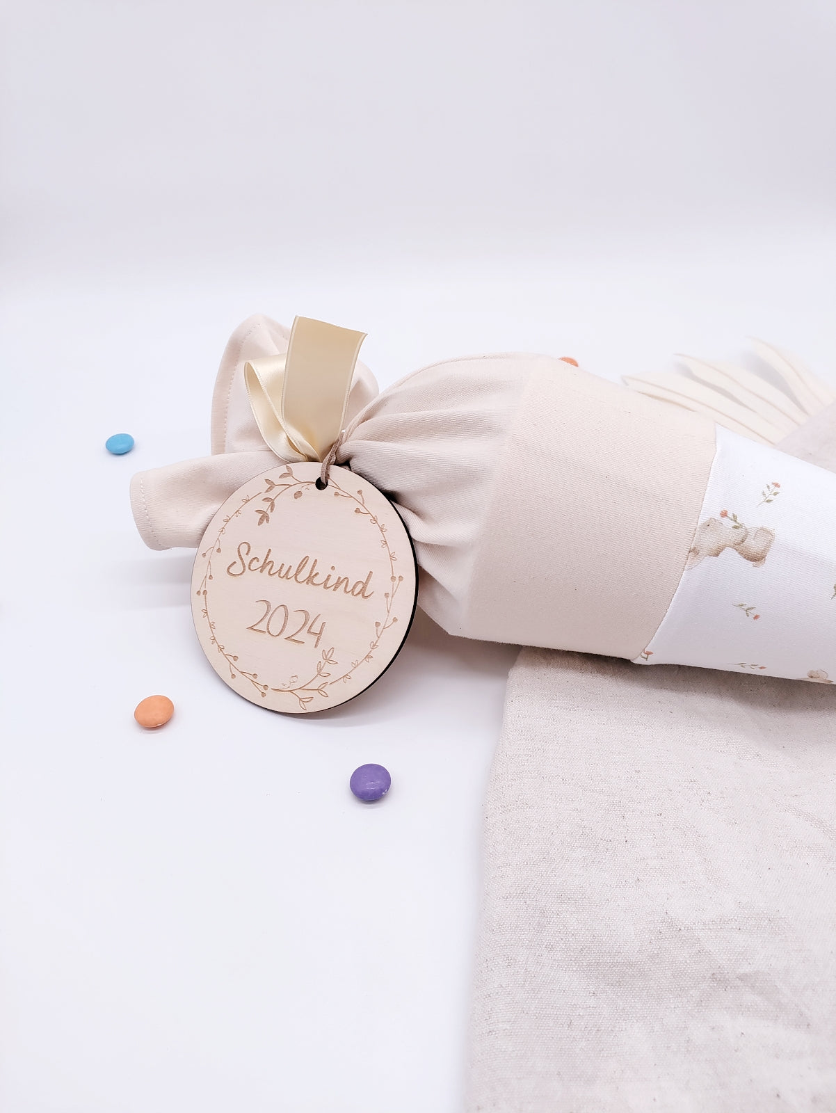 Schultüten Anhänger mit Blümchen – Schulkind 2024
