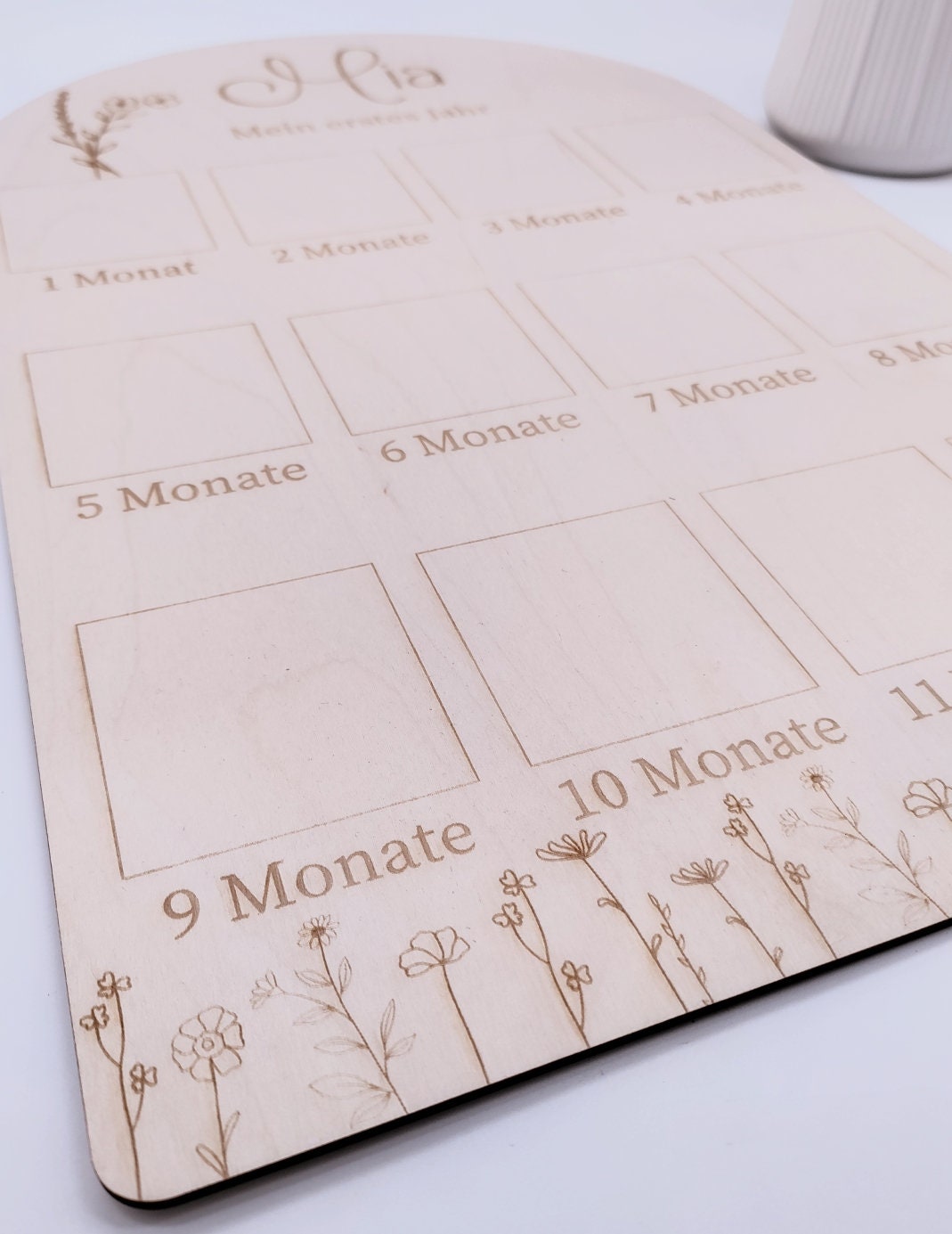 Personalisierte Meilensteintafel Mein erstes Jahr als Fotorahmen für Babyfotos, Jahrestafel zur Geburt oder 1. Geburtstag, Kinderzimmerdeko und Geschenkidee für Babys